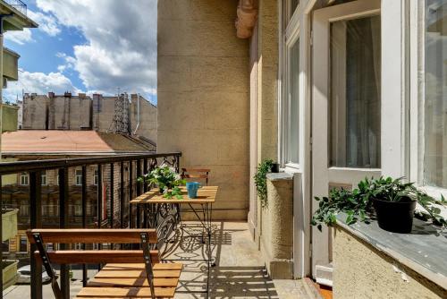 Akacfa 7 City Center Beautiful Apartment