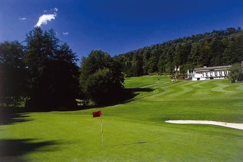 Golf v apartmánu nebo okolí