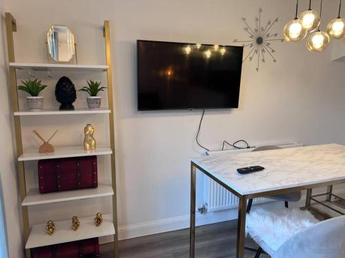 Ảnh trong thư viện ảnh của Luxury 10 Bed Palace w/ Parking ở Birmingham