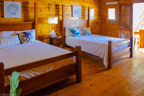 Cama o camas de una habitación en Hotel Sea Breeze