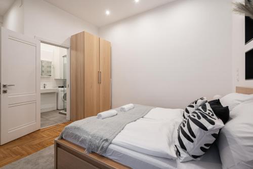 S6- Boutique Suites, Best Location by BQA 1075 Budapest, 6 Síp utca kép - 3