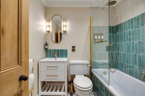 *NEW* Little Pyecroft House, Chesterにあるバスルーム