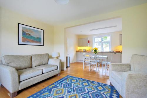 2 Southcombe Terrace – Photos 3