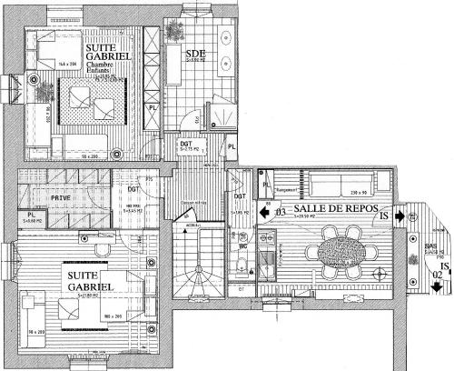 a floor plan of a house with at Maunoury Citybreak in Chartres