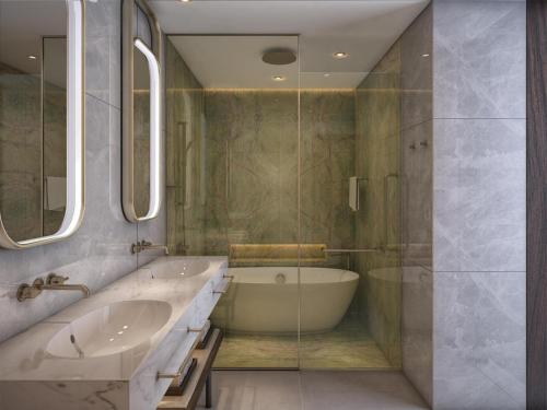 Koupelna v ubytování Embassy Suites By Hilton Dubai Business Bay