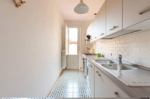 Airy One Bedroom With Terrace Near Palazzo Pitti