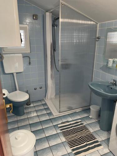 Koupelna v ubytování Apartments Ljiljana