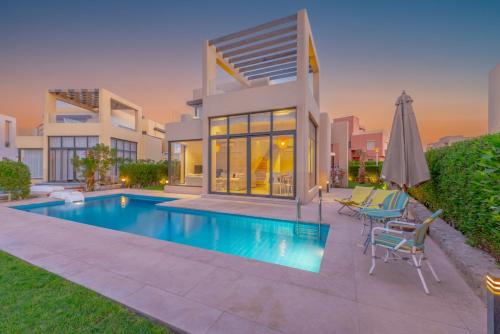 Elegant 4BR in Tawila, Gouna. Private Pool, Lagoon