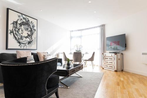 Luxury Cardiff City Centre Apartments photo 23