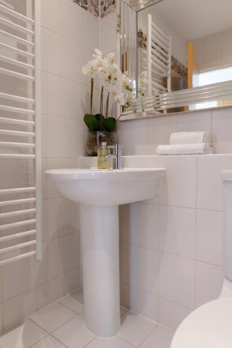 Luxury Cardiff City Centre Apartments photo 37