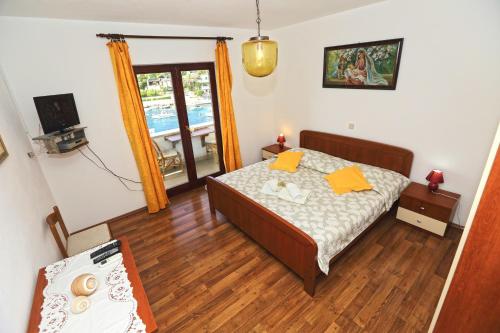 Photo de la galerie de l'établissement Apartmani Katarina, à Hvar