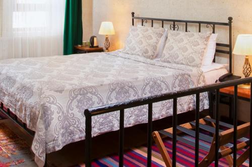 Cama o camas de una habitación en HacıAşık Konağı Butik Hotel