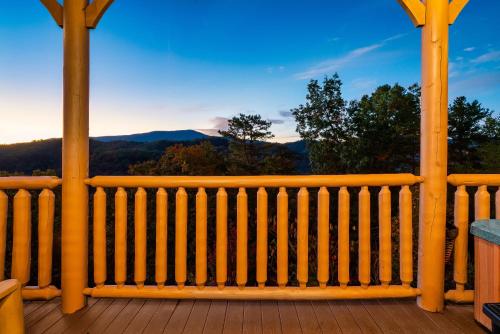 Epic Mountain Views, Hot Tub, Game Room, Sleeps 10 photo 19
