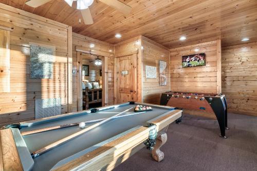 Epic Mountain Views, Hot Tub, Game Room, Sleeps 10 photo 59