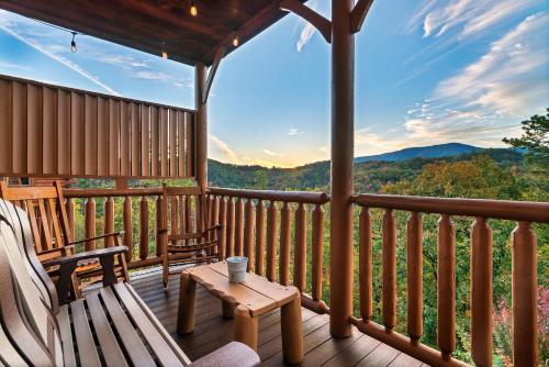 Epic Mountain Views, Hot Tub, Game Room, Sleeps 10 photo 15