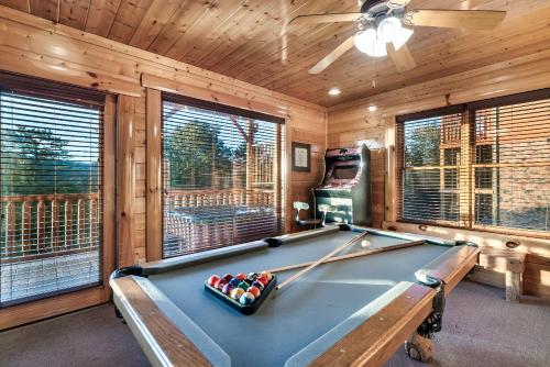Epic Mountain Views, Hot Tub, Game Room, Sleeps 10 photo 78
