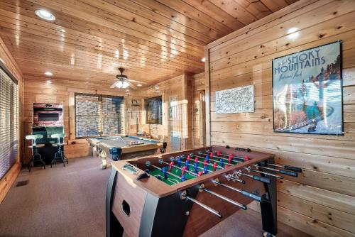 Epic Mountain Views, Hot Tub, Game Room, Sleeps 10 photo 56