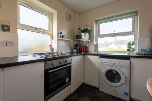 13 Victoria Road Apartment photo 12