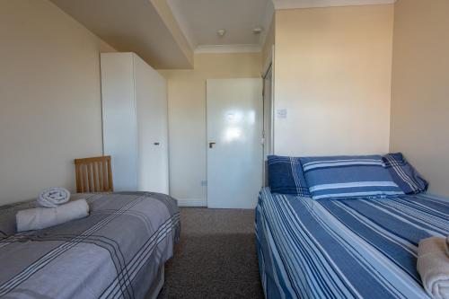 13 Victoria Road Apartment photo 10