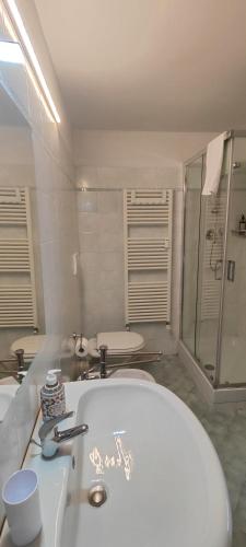 Gemme Fiorentine Apartments in front of the train station 5 minutes from the centre Free parking photo 42