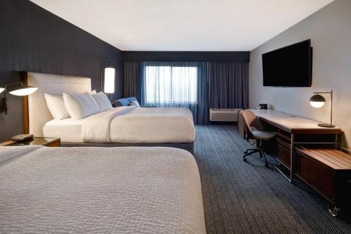 Courtyard by Marriott Cincinnati Airport Image
