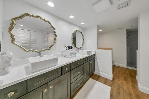 East Pass Towers 603-FAB 3BR 2100 sf with Destin Harbor Views photo 4