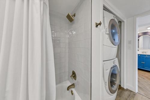 East Pass Towers 603-FAB 3BR 2100 sf with Destin Harbor Views photo 27