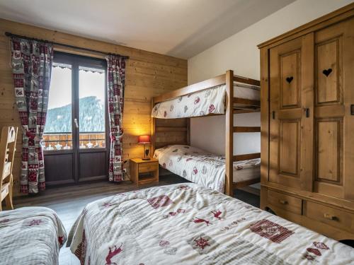 Chalet 3 chambres, balcon, parking, animaux admis, 8 pers.