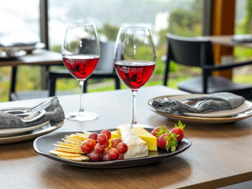 Makanan di atau berdekatan hotel