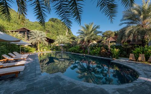 Tam Coc Retreat Ninh Binh — Pool view