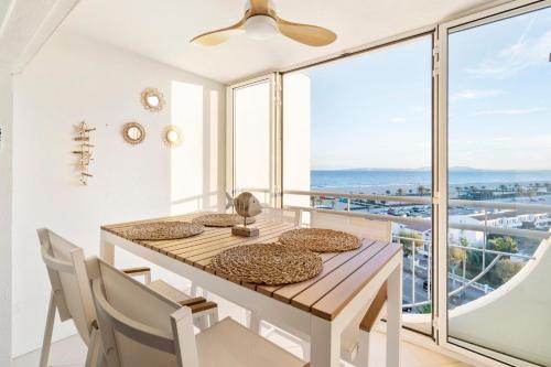 WELCS APARTAMENTO 101 EMP con vistas al Mar