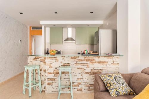 CastelPlace beach con plaza de Garage incluida, free parking and AC