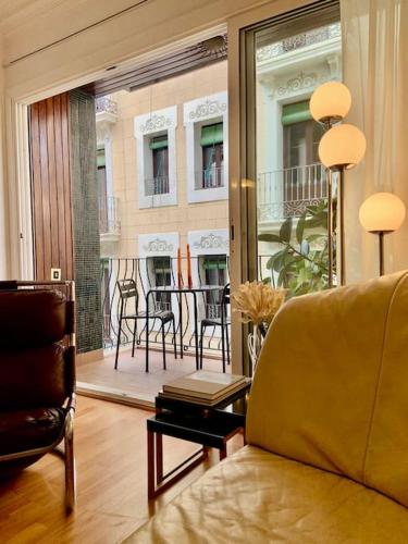 Stunning Designer 2 Bed Apt in Glorious Gràcia