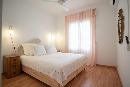 Stunning Designer 2 Bed Apt in Glorious Gràcia