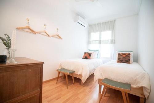 Stunning Designer 2 Bed Apt in Glorious Gràcia