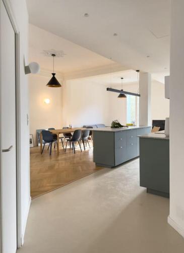 Luxury flat for 6 in center of Nice By ask me france