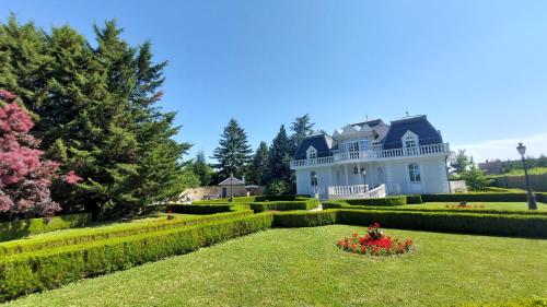 Castle Garden *** 9700 Szombathely, Maros utca 12/A kép - 3