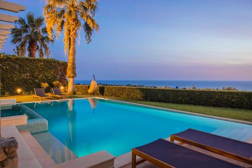 Πισίνα στο ή κοντά στο Sarlata Villas