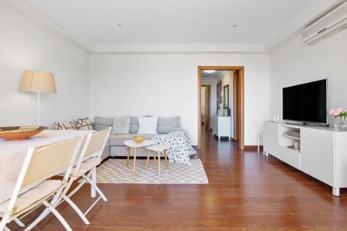 El Remo by IVI Real Estate