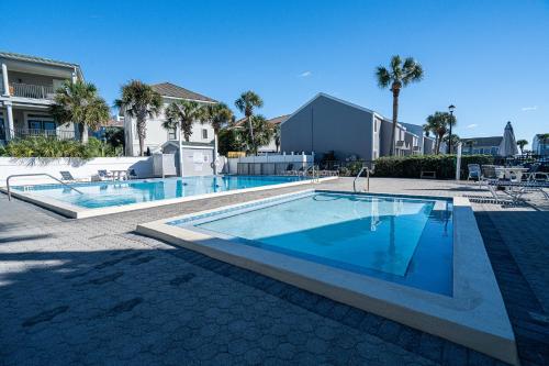 SOUTH BAY BY THE GULF- Private beach access, Community pool, Foosball photo 41