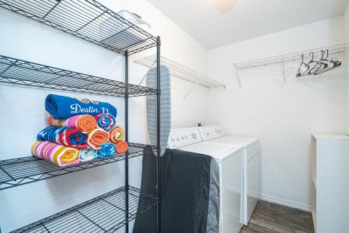 WINDSTARR DESTIN- Golf Cart Included, One level, Close to beach, Pet friendly photo 32