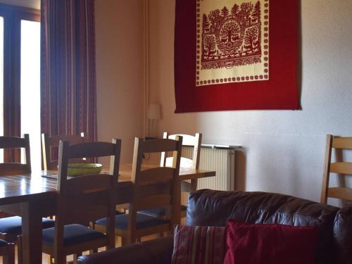 Photo de la galerie de l'établissement Appartement spacieux 10 pers, 5 pièces avec garage chauffé - FR-1-580-7, à Font-Romeu-Odeillo-Via