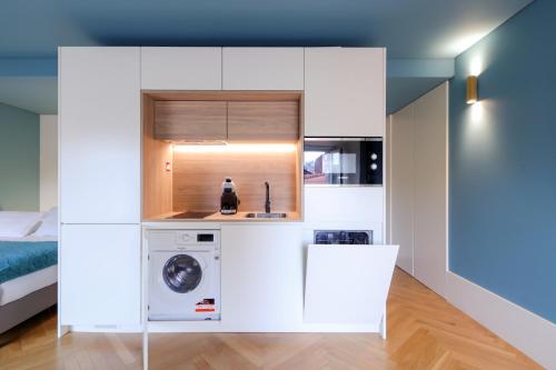 HM - Infante Riverside Apartment C