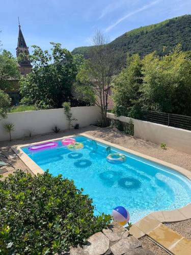 Villa avec piscine dans les cévennes