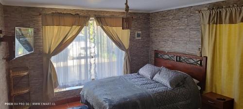 מיטה או מיטות בחדר ב-Westside - Habitación con baño privado