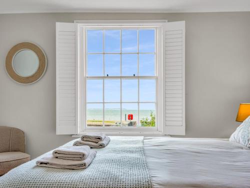 Pass the Keys Modern Beach Front Cottage – Photos 2