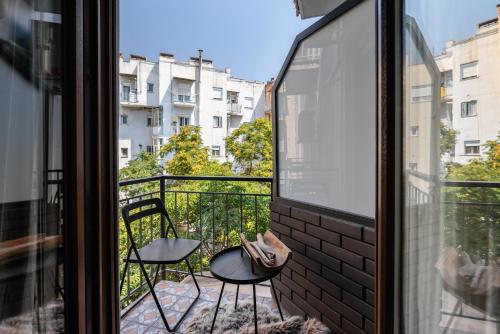 Skra Hideaway in Thessaloniki Center by BiNoBi !
