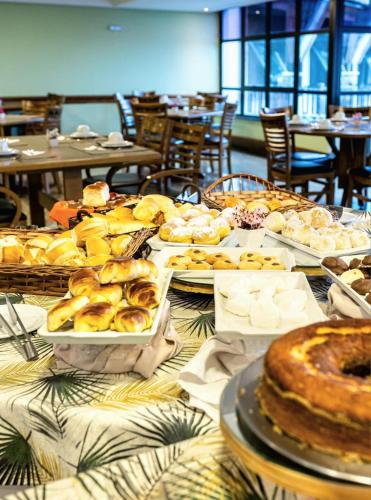 Mad på hotellet eller i nærheden