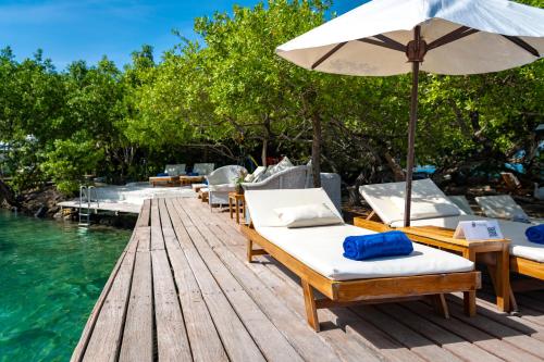 Bazén v ubytování Hotel Coralina Island nebo v jeho okolí