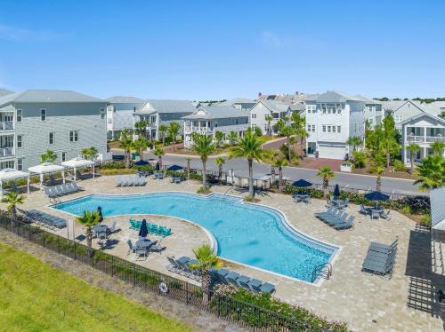 Kolam renang di atau dekat dengan Prominence on 30A Homes by Panhandle Getaways